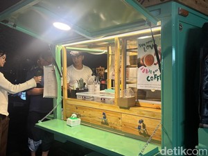 Kopi, Bajaj Tua dan Mimpi di Atas Jalanan Bandung