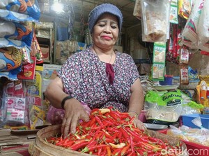 Makin Pedas! Harga Cabai di Surabaya Tembus Rp 120 Ribu/Kg