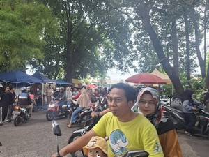 Cerita Warga War Takjil di Taman Merdeka Depok: Surga Jajanan yang Bikin Macet