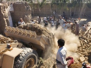 Afghanistan-Pakistan Membara, China Serukan Gencatan Senjata