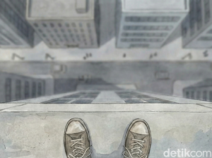 Pemudi Nekat Lompat dari Flyover Banjarmasin, Dilarikan ke RS