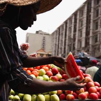 Ramadan di Nigeria Dibayangi Krisis Ekonomi dan Lonjakan Harga Pangan