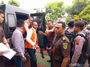 Sidang Mahasiswa-Aktivis Terdakwa Kasus ITE di Magelang, Hakim Tawarkan RJ