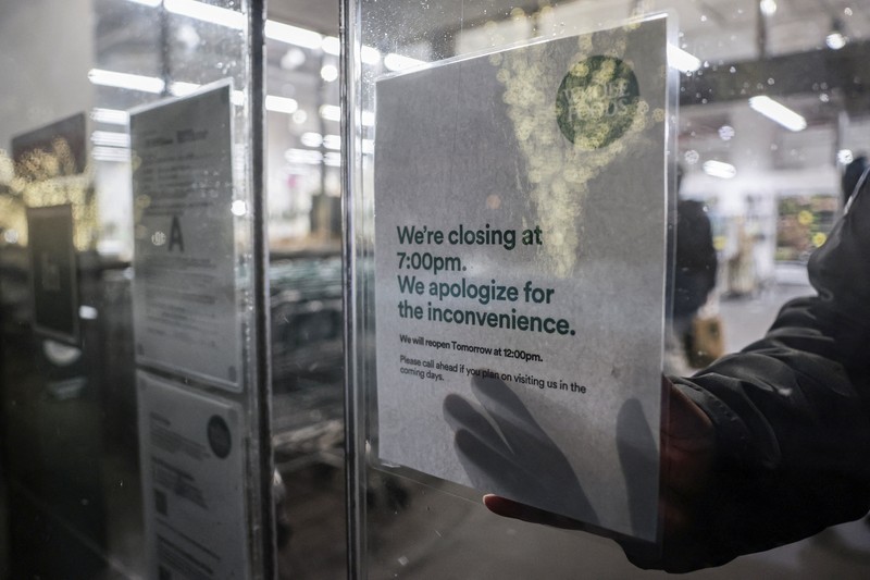 Badai salju musim dingin melanda Kota New York, Amerika Serikta (AS), MInggu (22/2/2026). (REUTERS/Jeenah Moon)