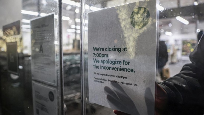 Badai salju musim dingin melanda Kota New York, Amerika Serikta (AS), MInggu (22/2/2026). (REUTERS/Jeenah Moon)