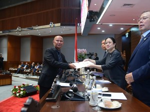 Said Abdullah Tekankan DPR Tak Punya Wewenang Menutup Usaha Ritel Modern