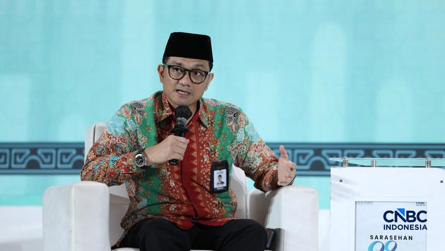 Kepala Badan Pelaksana Badan Pengelolaan Keuangan Haji, Fadlul Imansyah saat menyampaikan pemaparan dalam Sarasehan 99 Ekonom Syariah: Sharia Investment Forum 2026 di Jakarta, Selasa (24/2/2026). (CNBC Indonesia/Tri Susilo)