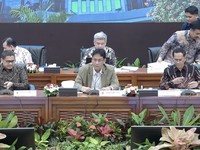 Purbaya Pimpin Sidang Debottlenecking, Bahas Isu LNG Abadi Masela