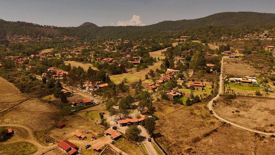 Foto udara menampilkan kawasan Tapalpa Country Club di Jalisco, Meksiko, Selasa (24/2/2025). (REUTERS/Jose Luis Gonzalez)