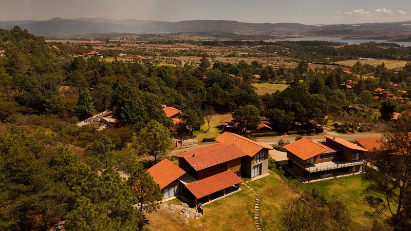 Foto udara menampilkan kawasan Tapalpa Country Club di Jalisco, Meksiko, Selasa (24/2/2025). (REUTERS/Jose Luis Gonzalez)