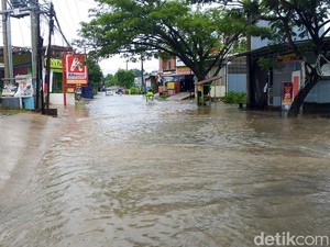 Jalan Poros Moncongloe-Makassar Terendam Banjir, Jalur Alternatif Lewat PNUP