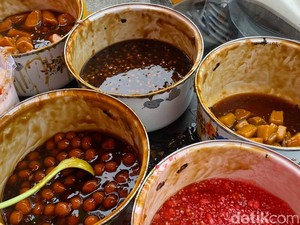 Nikmatnya Kolek Kalipah Apo di Bandung, Paduan 6 Bubur Manis yang Legit