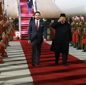 Prabowo Tiba di Amman Bertemu Raja Abdullah II, Perkuat RI-Yordania
