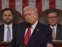 Trump Tiba-Tiba Gebuk RI dengan Tarif, Barang Ini Kena 104%