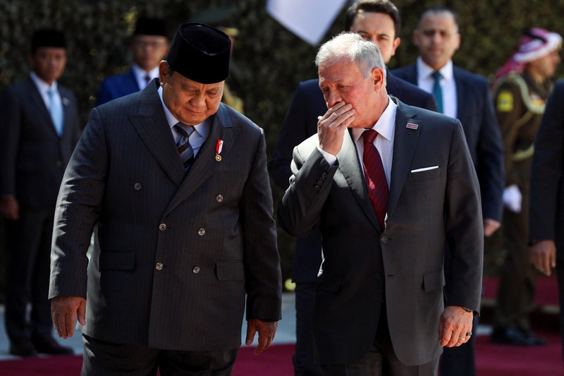 Raja Abdullah II dari Yordania bertemu Presiden Indonesia Prabowo Subianto di Istana Basman, Amman, Yordania, Rabu (25/2/202&circ;0. (REUTERS/Alaa Al Sukhni)