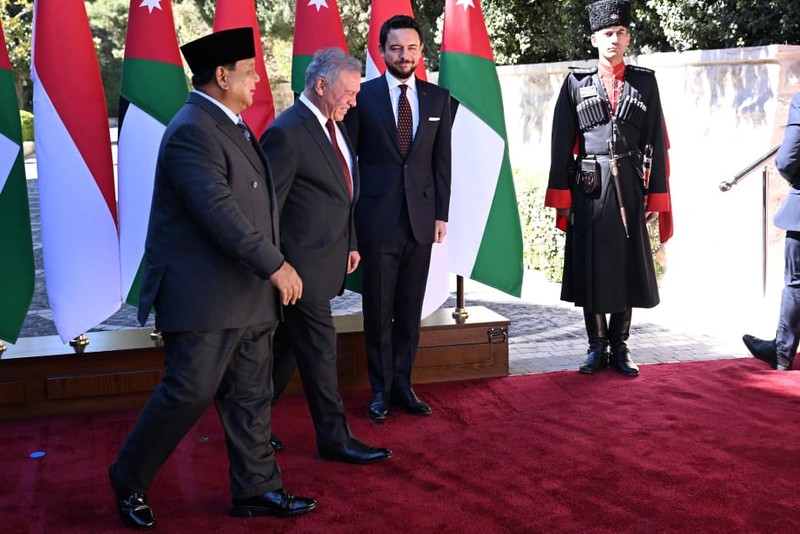 Raja Abdullah II dari Yordania bertemu Presiden Indonesia Prabowo Subianto di Istana Basman, Amman, Yordania, Rabu (25/2/202&circ;0. (REUTERS/Alaa Al Sukhni)