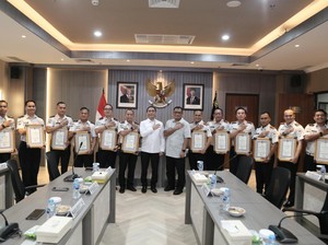 Polri Beri Penghargaan 63 Petugas Imigrasi-Lapas Bantu Berantas Narkoba