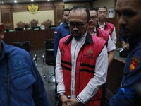 Momen 3 Eks Bos Pertamina Divonis 9-10 Tahun Penjara di Kasus Minyak