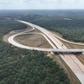 Jalan Tol Palembang–Betung Seksi 1 dan 2 beroperasi fungsional saat Lebaran. ( Dok. Hutama Karya)