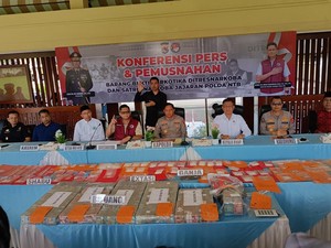 Polisi Sita Duit Rp 2,8 M dari Kasus Eks Kasatresnarkoba-Kapolres Bima Kota
