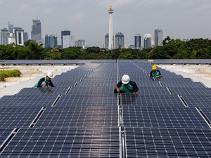 Panel Surya RI Masuk AS Terancam Tarif hingga 143%, Ini Respons Pemerintah