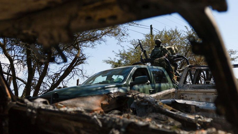 Dampak kekerasan menyusul operasi militer yang menewaskan bos kartel Jalisco, Nemesio Oseguera, 