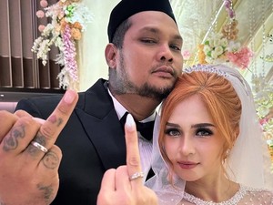 Keluarga Ungkap Rencana Bulan Madu Virgoun-Lindi ke Eropa