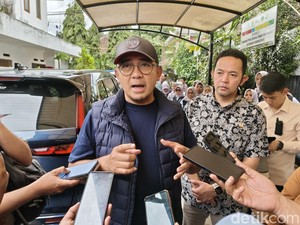 Farhan Gandeng ITB hingga UPI Tangani Sampah Lewat KKN