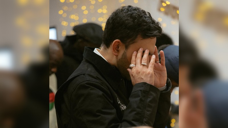 Wali Kota New York City, Zohran Mamdani melakukan buka puasa dan salat tarawih bersama warga Muslim as kulit hitam di AS. (Instagram/zohrankmamdani)