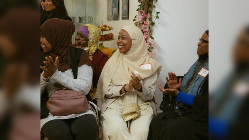 Wali Kota New York City, Zohran Mamdani melakukan buka puasa dan salat tarawih bersama warga Muslim as kulit hitam di AS. (Instagram/zohrankmamdani)