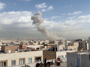 Fakta Serangan AS ke Iran: Tujuan Asli Trump-Ledakan Hingga Saudi