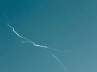 Rudal Iran-Israel Meledak, Awan Mengepul Selimuti Langit Teheran