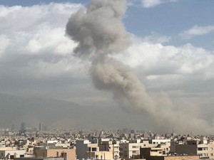 Kondisi WNI Dimonitor Penuh Kemlu Saat Israel-AS Serang Iran