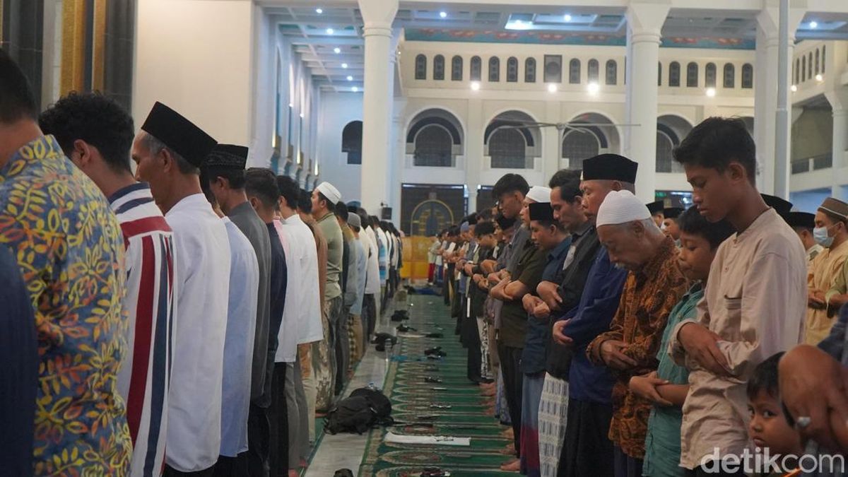 Jadwal Sholat di Bandung Hari Ini, Jumat 21 Agustus 2026