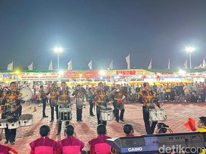 Marching Band Juara Internasional Tampil di Cap Go Meh Pulau Kemaro 2026
