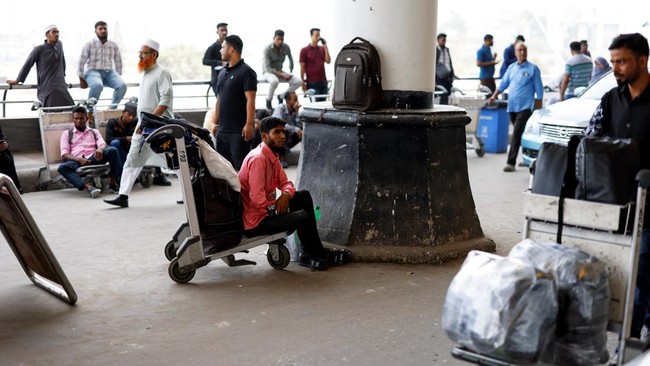 Tetangga RI Bakal Evakuasi Warga Besar-besaran dari Timur Tengah