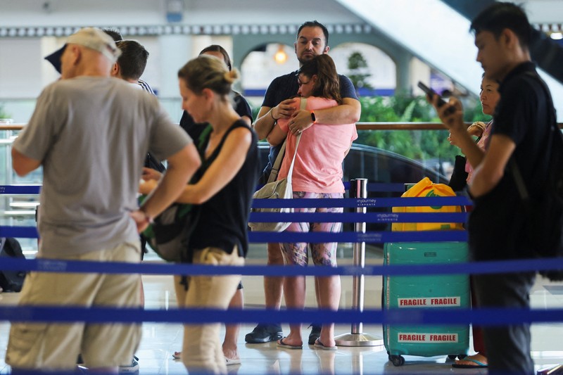 Sejumlah penerbangan di Bandara I Gusti Ngurah Rai Bali terdampak penutupan ruang udara di sejumlah negara. Hal itu menyusul serangan besar-besaran yang dilancarkan Amerika Serikat (AS) dan Israel ke Iran, Minggu (1//3/2026). (REUTERS/Johannes Christo)