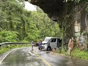 Truk Tabrakan dengan Mobil di Jalur Camba Poros Maros-Bone, 2 Orang Luka
