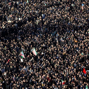 Iran Berkabung Massal, Ayatollah Khamenei Dibunuh di Bulan Ramadan