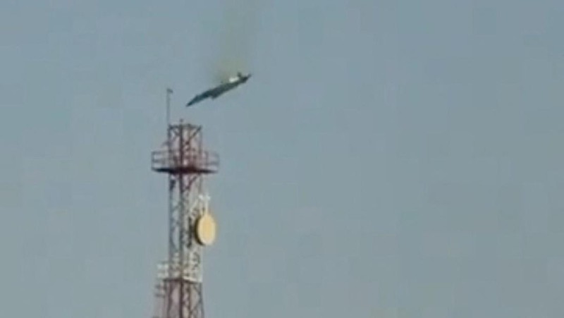 A burning aircraft falls from the sky in Al Jahra, Kuwait, in this still image obtained from social media video released on March 2, 2026. Social Media/via REUTERS  THIS IMAGE HAS BEEN SUPPLIED BY A THIRD PARTY. NO RESALES. NO ARCHIVES. NEWS USE ONLY. TPX IMAGES OF THE DAY.  VERIFICATION: Reuters confirmed the location as Al Jahra, Kuwait, from the road layout, buildings, electric towers and light posts, which matched satellite imagery. Coordinates: 29.337325, 47.648209 + 29.313204127056398, 47.57812678200832. The date when the videos were filmed was not verified but no earlier versions of the videos were found posted online before March 2.  Kuwait Ministry of Defense also said a number of US planes fell and pilots were safe on March 2.