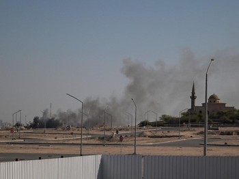 Penampakan Kepulan Asap di Kedubes AS di Kuwait Usai Serangan Iran