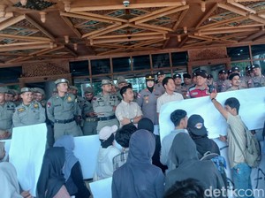 Massa Soroti Penanganan Bencana Aceh, Tuntut Pemprov Transparan
