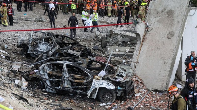 Breaking: Hizbullah Rudal Israel, Respons Iran dan Pembunuhan Khamenei