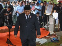 Dipimpin Prabowo, Potret Pemakaman Wapres Ke-6 RI Try Sutrisno