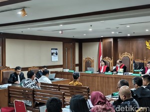 Ahok Ungkap Direksi Impor LNG tapi Belum Ada Kontrak Komitmen Pembeli