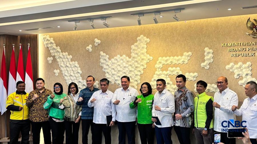 Konferensi Pers Terkait Kebijakan THR, BHR, dan Stimulus Ekonomi Idul Fitri. (CNBC Indonesia/Zahwa)