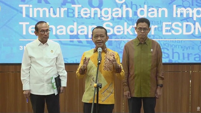 Bahlil Tegaskan Impor BBM Bensin Pertalite-RON 98 Tidak Ada Masalah