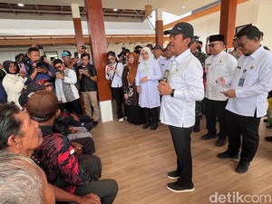 Menteri KKP ke Nelayan Banyuwangi: Kapal Listrik Sedang Diuji Coba