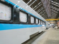 Penampakan Luar Dalam Kereta Ekonomi Kerakyatan Rute Jakarta-Yogya