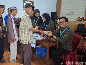 Cuan Gede dari Pariwisata, Desa Ini Bagi-bagi THR Rp 500 Ribu per KK